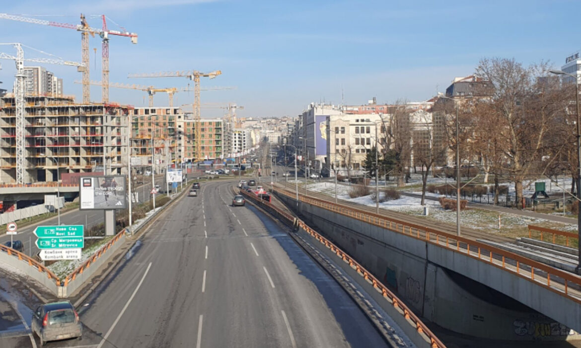 SAVSKA ULICA OD DANAS DO JUNA DELIMIČNO ZATVORENA ZA JAVNI SAOBRAĆAJ: Linije 36, 51, 511, 601 i 493a menjaju trase, promene i za tramvaje