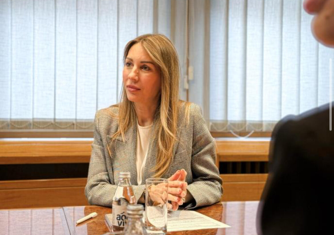 PONOVO POJEFTINJUJE GORIVO U SRBIJI? Ministarka Đedović Handanović najavila šta nas čeka do kraja nedelje