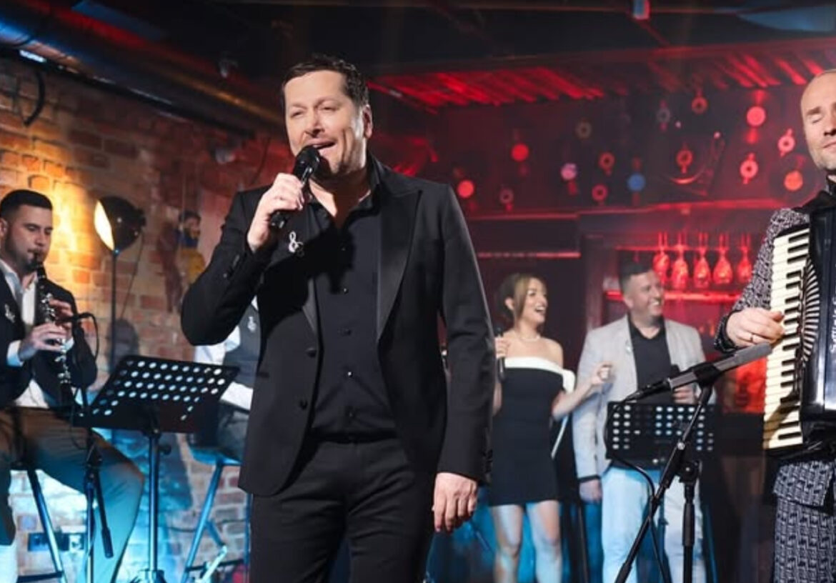 „VRIŠTAO SAM I MOLIO JE DA ME NE OSTAVI“ Aco Pejović o teškom porodičnom trenutku: To se sve dešava u 12 uveče, snagu su mi dale kolege