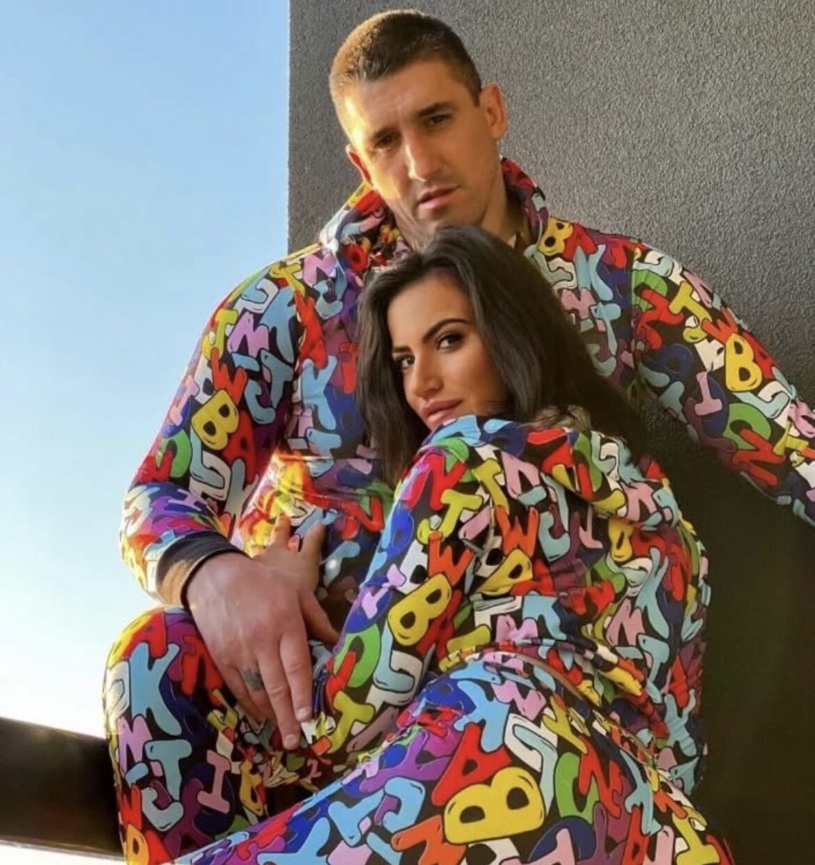 „LIKU IZ PROŠLOSTI JE SLALA INTIMNE SNIMKE, REKLA MU JE DA BI BILO LEPO DA JE LJUBI“ Kristijan SVE otkrio o Kristini: Sve sam joj dao u životu!