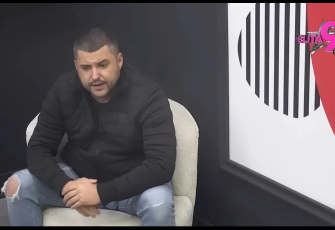 Zbog hosa, morao da beži iz hotela: Asmin šokirao cimere,&hellip;