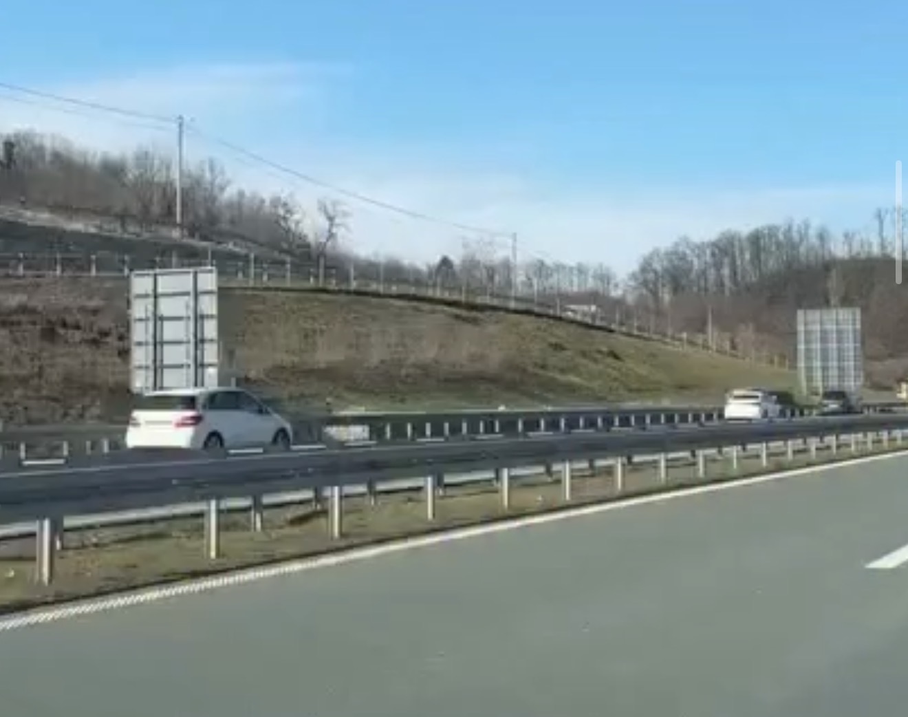 VOZAČI NISU HTELI DA ČEKAJU, PA POTEZOM RIZIKOVALI ŽIVOTE!? Saobraćaj&hellip;