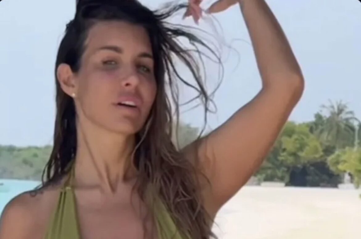 OVA IZJAVA ĆE RAZBESNETI CRNOGORCE: Jelena i Sloba napustili luks rizort na Maldivima, pevačeva supruga ŠOKIRANA! (FOTO)