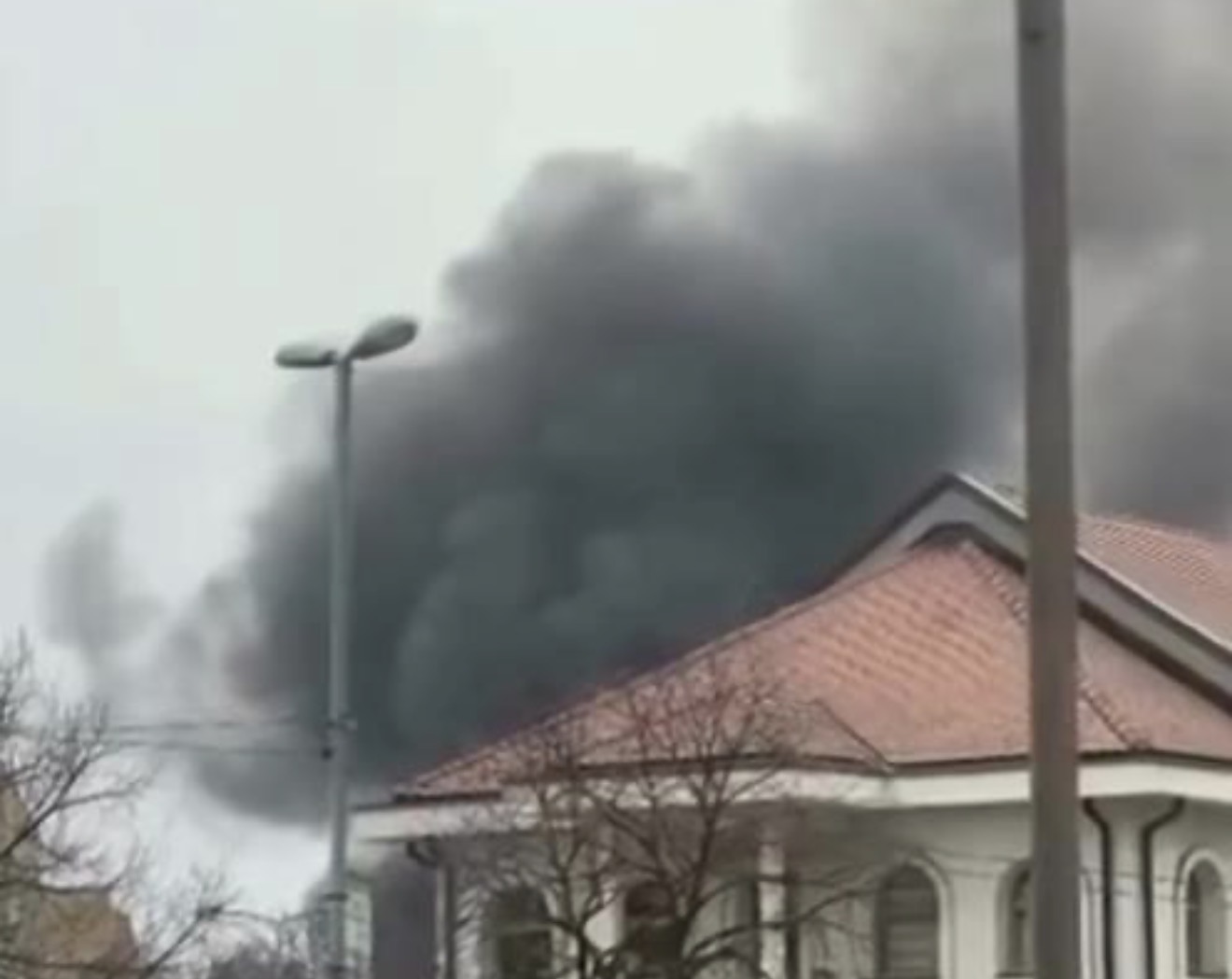 VELIKI POŽAR NA ČUKARICI: Vatra se brzo širi, buktinja je&hellip;