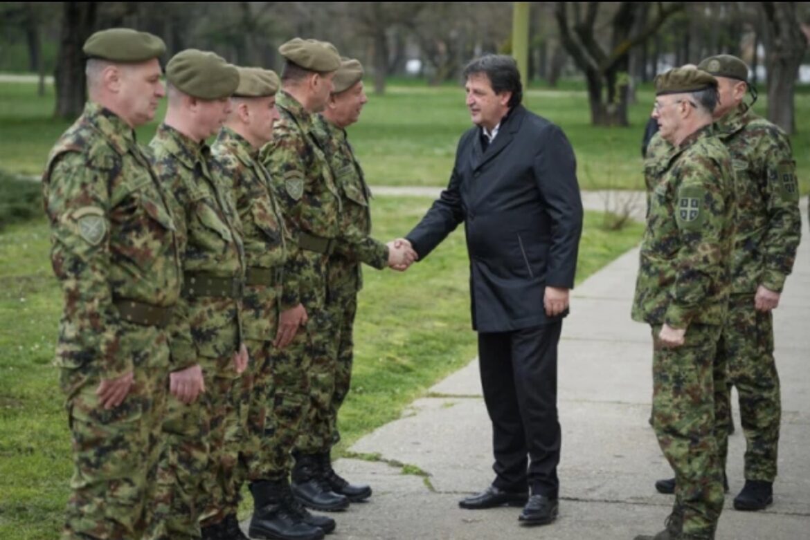 NOVA TERENSKA VOZILA ZA JEDINICE VOJSKE SRBIJE! Ministar Gašić: Dodatno unapredili sposobnosti za izvršavanje zadataka u svim uslovima na terenu! (FOTO)