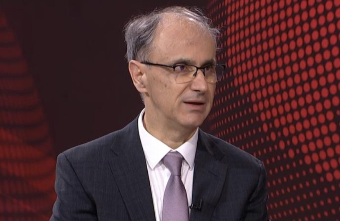 „DUBOKO SAOSEĆAM S PORODICOM NASTRADALE DEVOJKE“ Premijer Macut o izjavama Bratine i Glišića: Razgovarao sam s ministrima, to je bio njihov lični stav