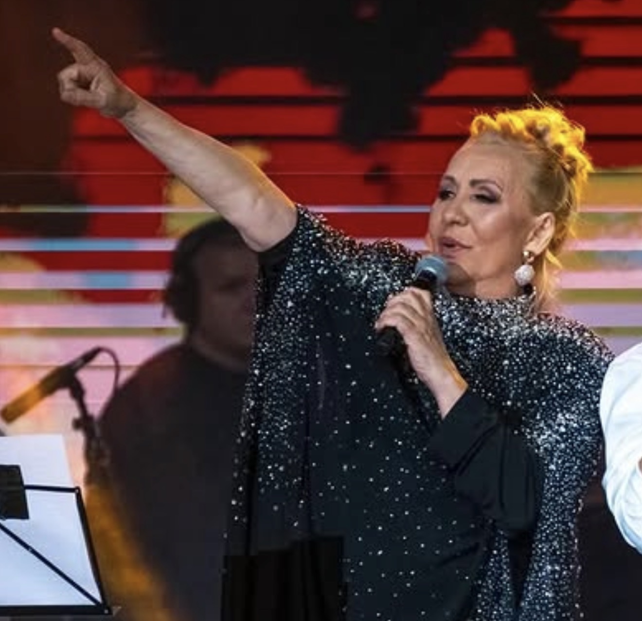 Ima nekoliko skupih nekretnina, a od penzije jedva plati račun:&hellip;