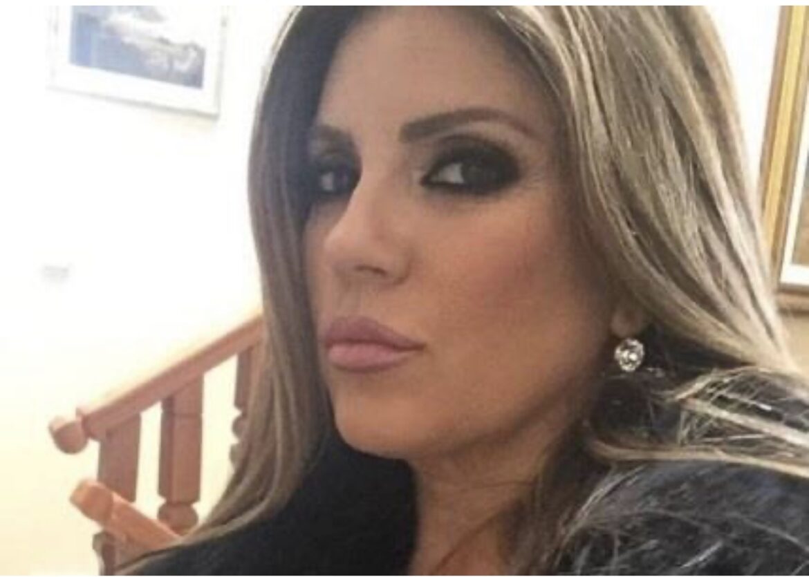 SADI PARADAJZ, A IMA PET STANOVA U GRČKOJ Indira Radić živi domaćinski na planini, uživa za sve pare: Ovako izgleda njen čarobni vrt (FOTO)
