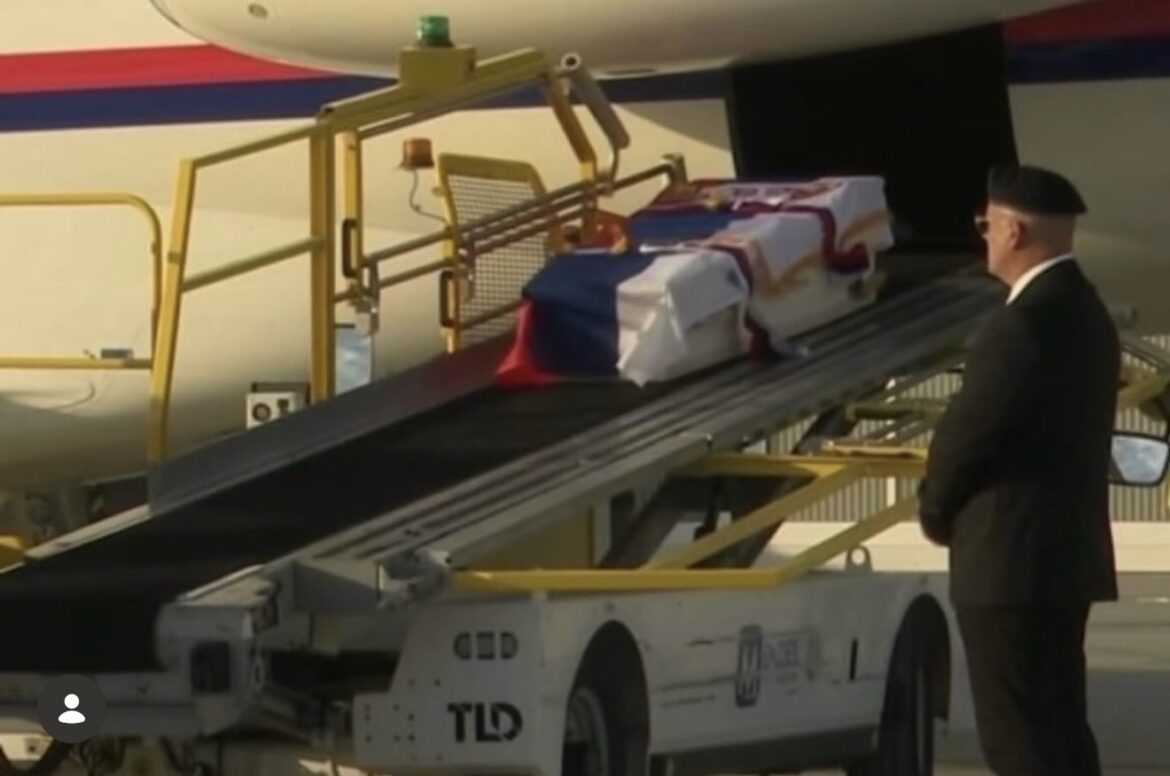 Poznato gde je nakon sletanja na aerodrom u Beogradu odvezeno telo Ratka Mladića