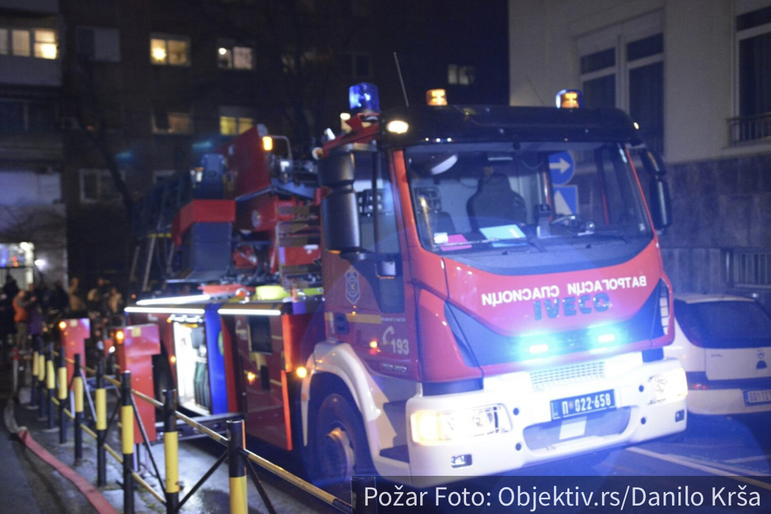 Užas u Obrenovcu: Izbio POŽAR u stanu, vatrogasci spašavali mladi bračni par sa BEBOM (VIDEO)