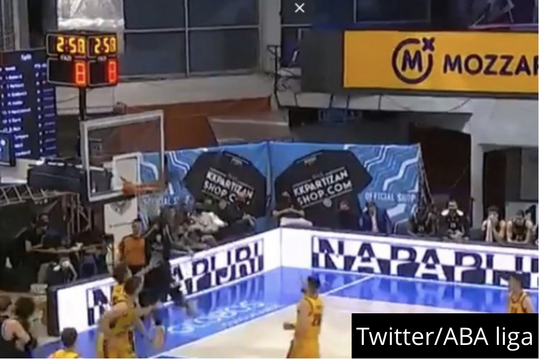 (VIDEO) NBA PARTIZAN! Šou Pejdža i Mozlija na Novom Beogradu – BRUTALNO zakucavanje!