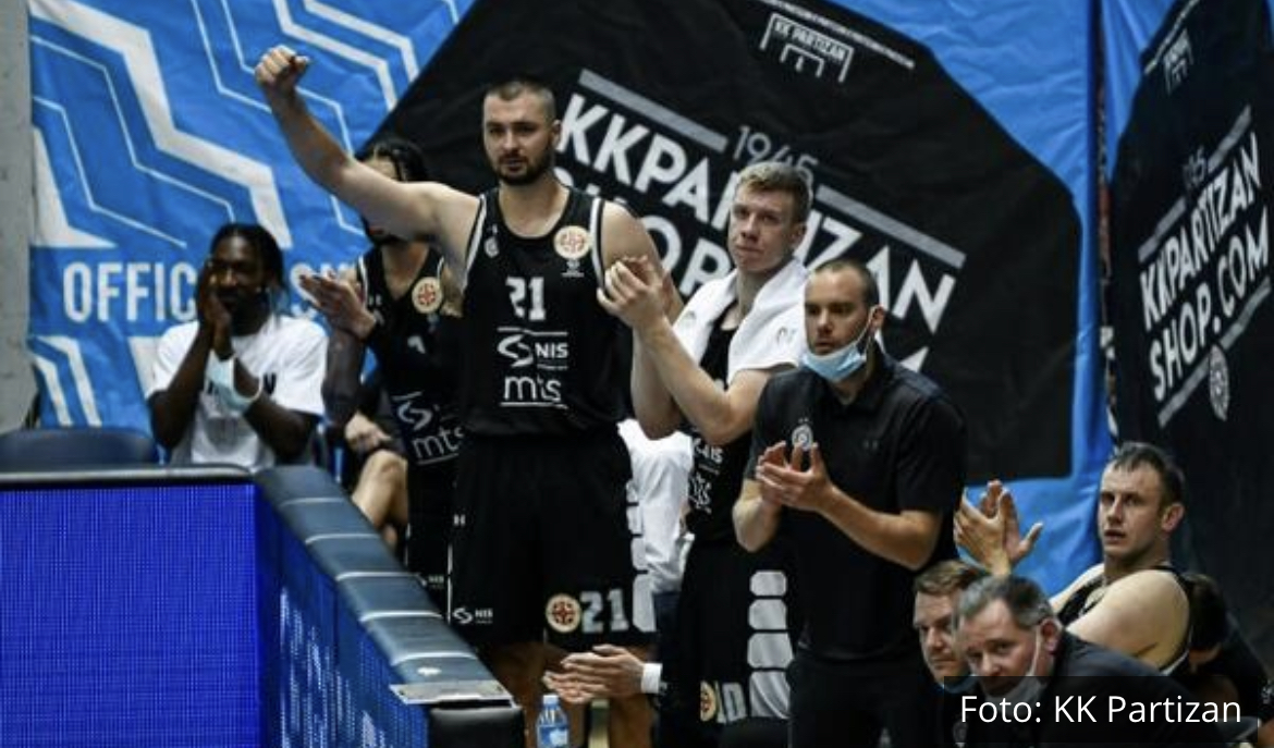 CRNO-BELI NISU DOZVOLILI IZNENANĐENJE: Partizan ponovo bolji od Mladosti za polufinale KLS!