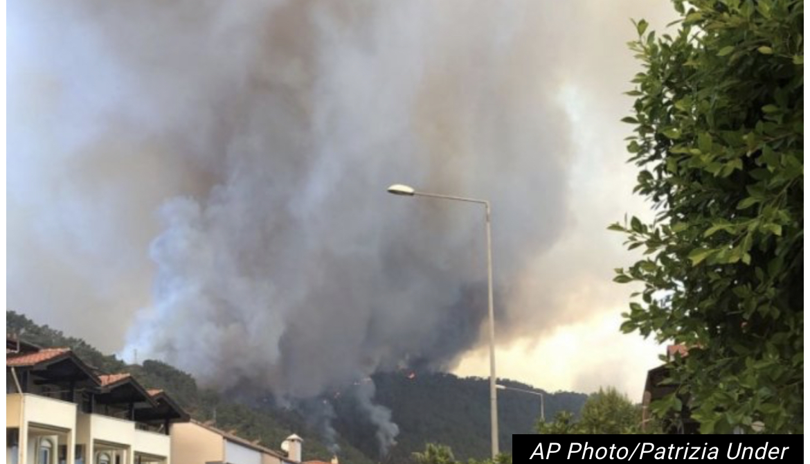 Požar kod letovališta Ksamil u Albaniji