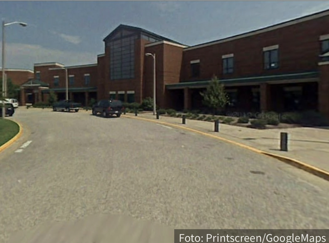 PUCNJAVA u srednjoj školi u Virdžiniji: Dve osobe hitno prevezene u bolnicu posle KRVAVOG obračuna (FOTO)