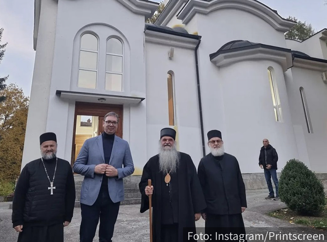 Vučić obišao Bogorodičnu crkvu u Mrzenici: “Zahvalan sam vladiki Davidu na gostoprimstvu” (FOTO)