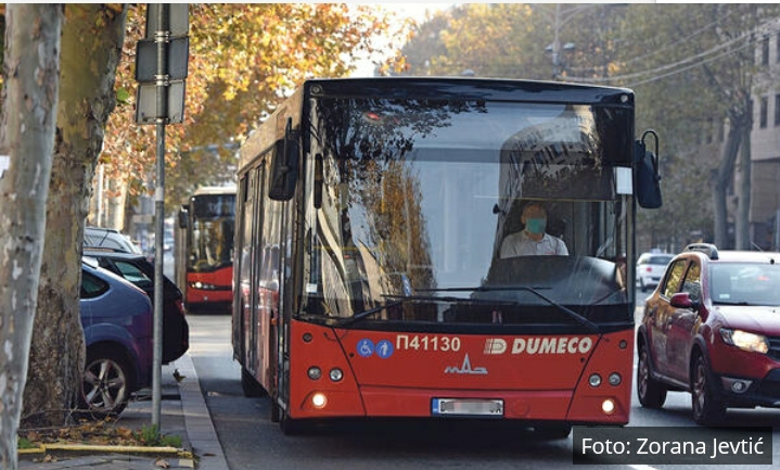 DROGIRANI I PIJANI MALTRETIRALI PUTNIKE U GSP: Dvojica muškaraca napravili incident u autobusu 25 u Beogradu