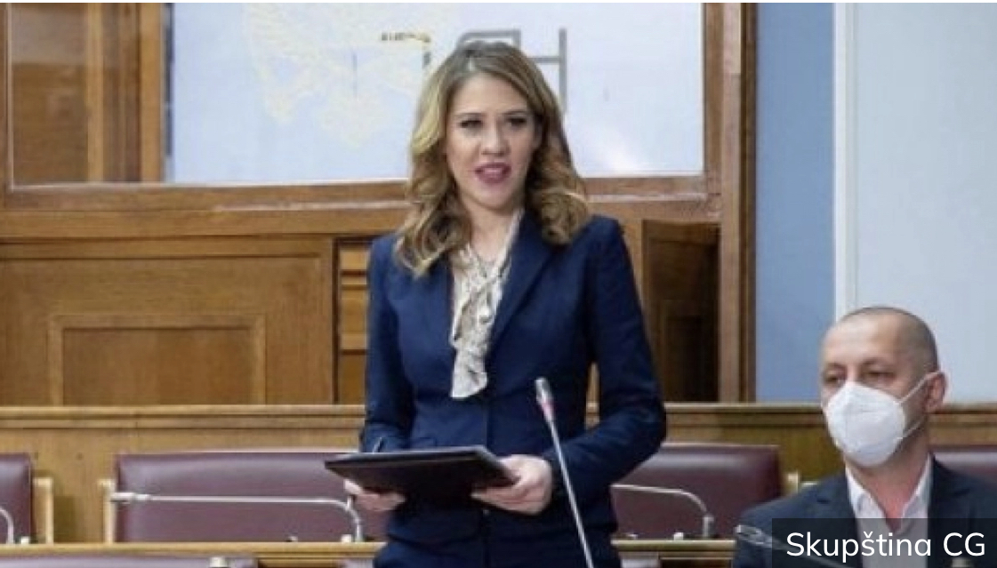 POLITIČKI ZEMLJOTRES U CRNOJ GORI Ministarka Bratić u Novoj srpskoj demokratiji?