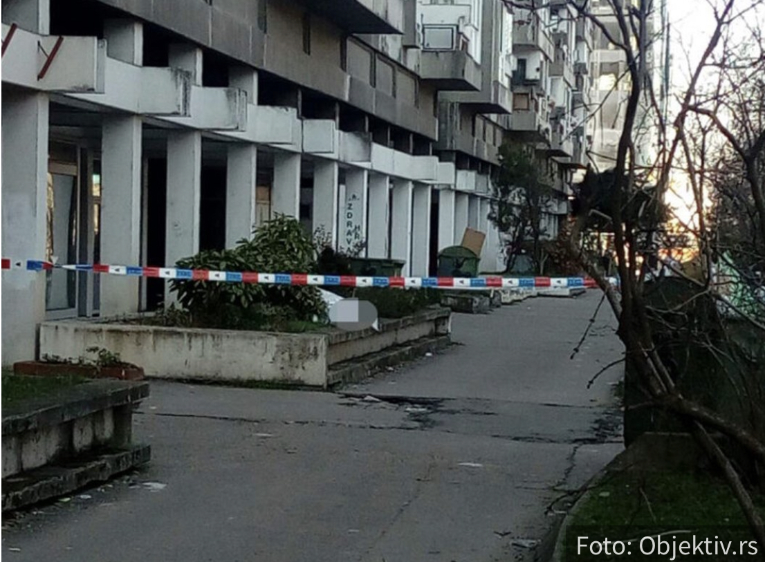 TRAGEDIJA na Novom Beogradu: Žena SKOČILA sa zgrade u bloku 23 (FOTO)