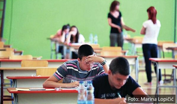 PRVI DAN PROBE MALE MATURE: Maturantima zadaci iz matematike bili laki, sutra polažu srpski jezik i kombinovani test