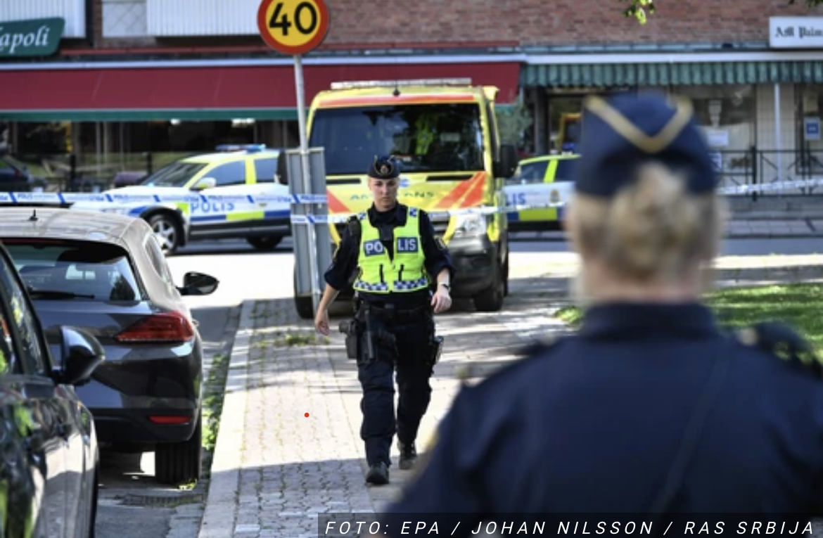 NAPAD NOŽEM U ŠVEDSKOJ Najmanje dve osobe povređene u tržnom centru