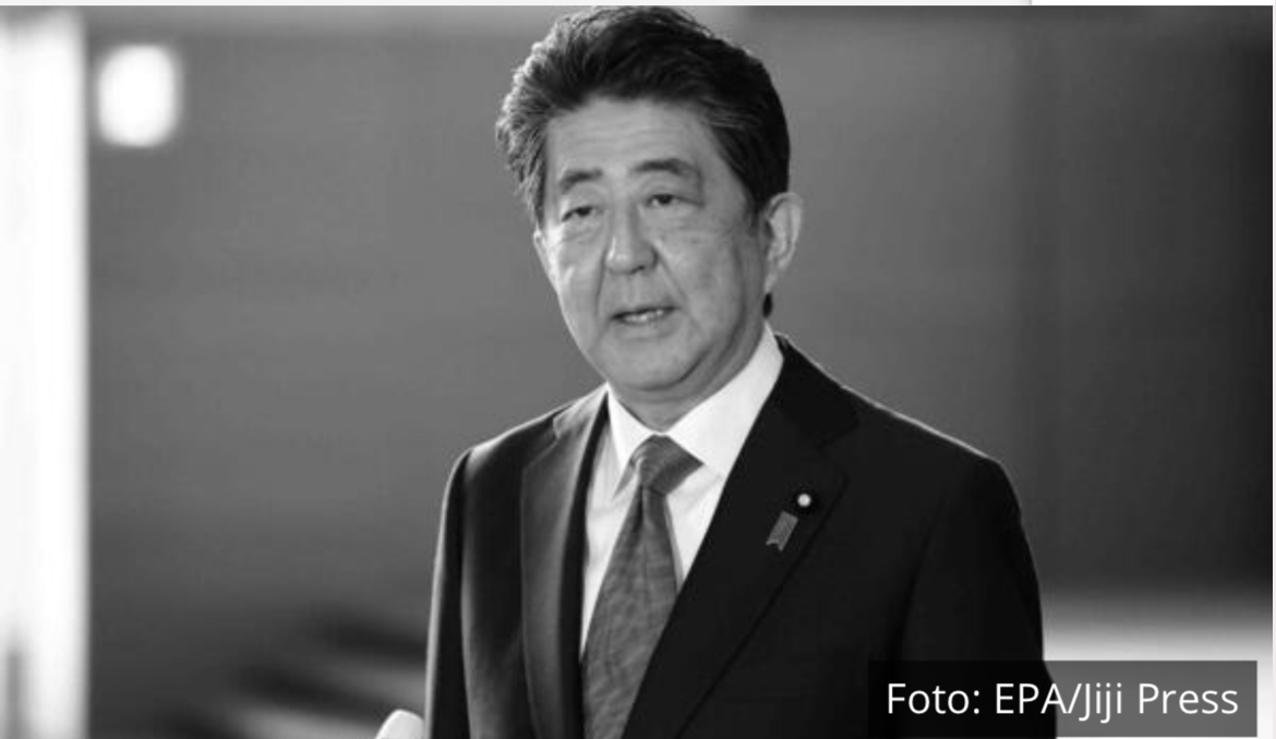 TELO UBIJENOG ŠINZO ABEA VRAĆENO U TOKIO: Sahrana bivšeg japanskog premijera u utorak 12. jula!