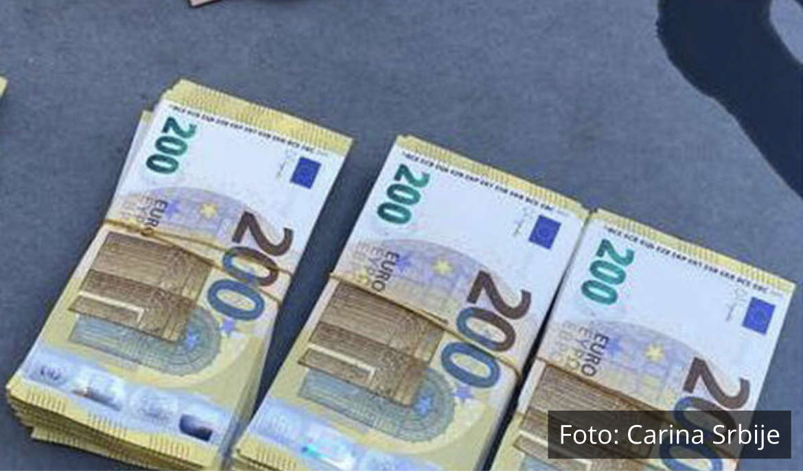 TAPACIRAO AUTO SA 66.000€ I PLANIRAO DA O TOME ĆUTI: A onda su srpski carinici pozvali specijalistu, odmah ga je pročitao (FOTO)