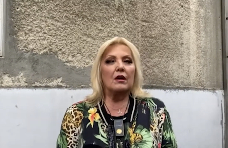 Snežana Đurišić priznala da GRAND prelazi na drugu televiziju: Pevačica se obratila Karleuši nakon GNUSNIH PROZIVKI! 