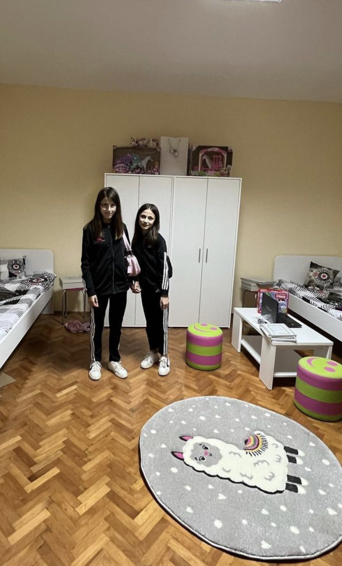 Najlepša vest u Srbiji: Anđela i Valentina se uselile u nov dom, a njihovi dečiji osmesi su sve reklo 