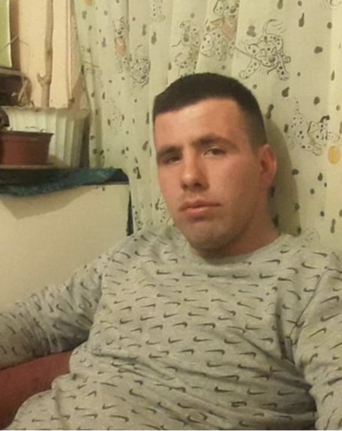 Ovo je Ekrem Redžepi, osumnjičen da je sa još četvoricom 7 sati silovao devojčicu (11) u Prištini