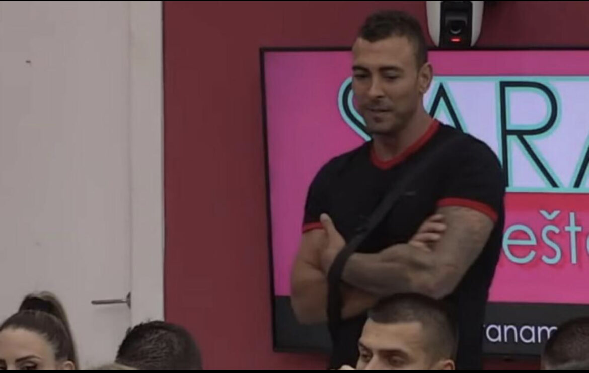 UROŠ ĆETIĆ OCRNIO ANITU (19), PROVALIO JU JE NA KECA: Ona bi sa TATOM svašta radila, ali tata ne da! Imam oči na leđima, gleda me 