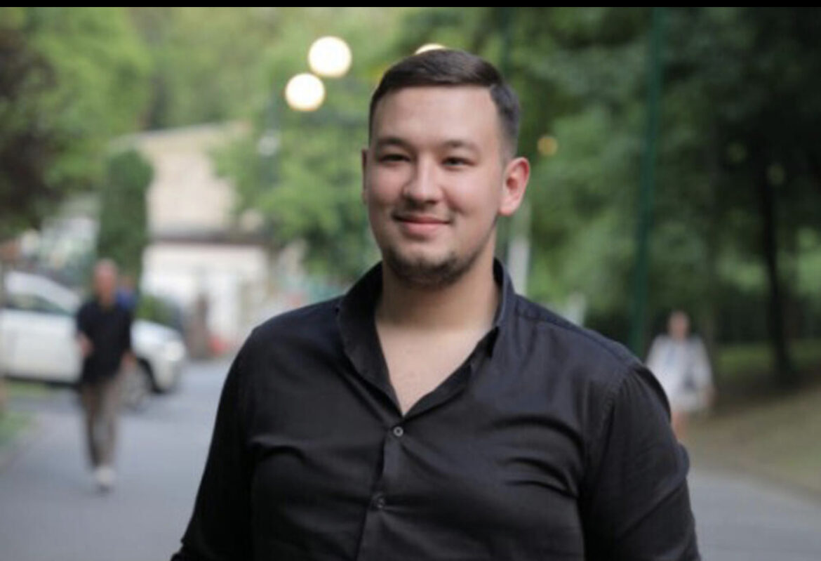 UROŠ ŽIVKOVIĆ DRASTIČNO SMRŠAO, SAD JE U TOP FORMI: Mnogo su me kritikovali! A evo da li žene više vole STOMAČIĆ 