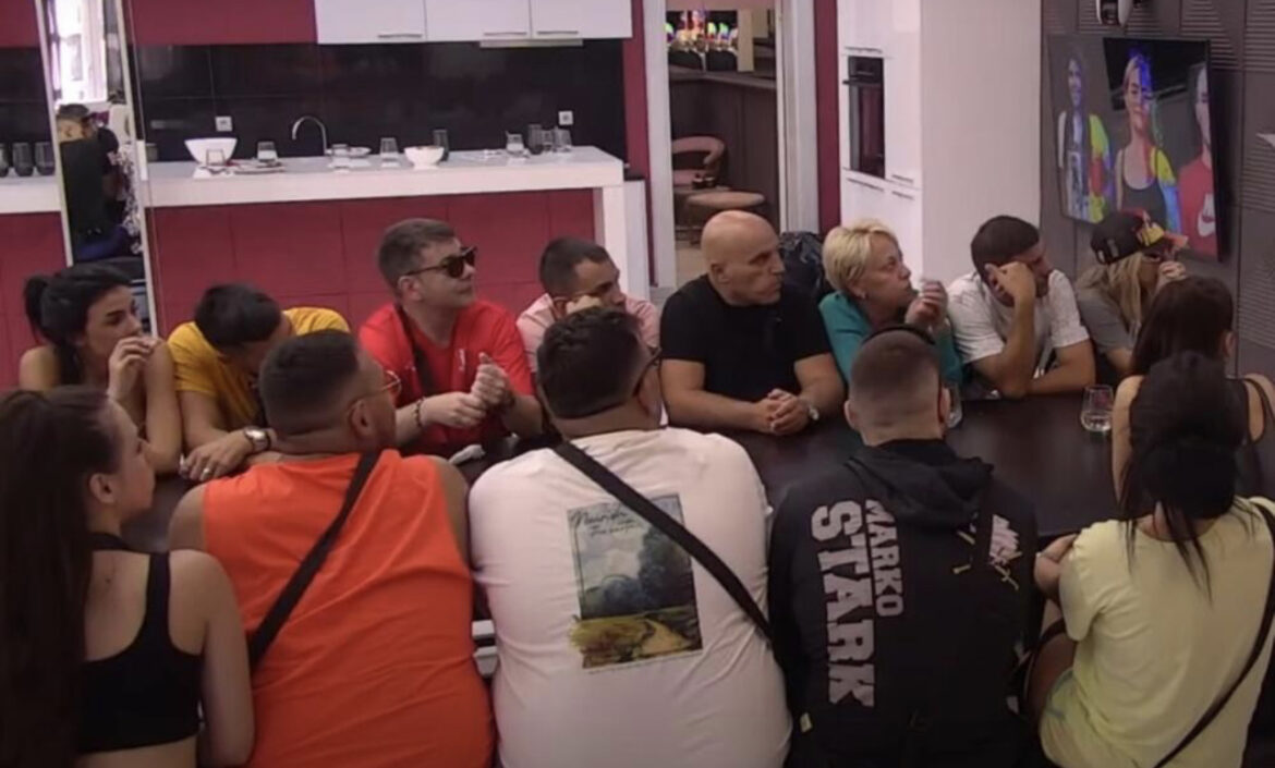 ŠOK ODLUKA! ON JE PRVI VOĐA U ZADRUZI 6! Odmah počela STRAHOVLADA, mnogima je već pao mrak na oči! OVO PRAVILO JE PROMENJENO! 