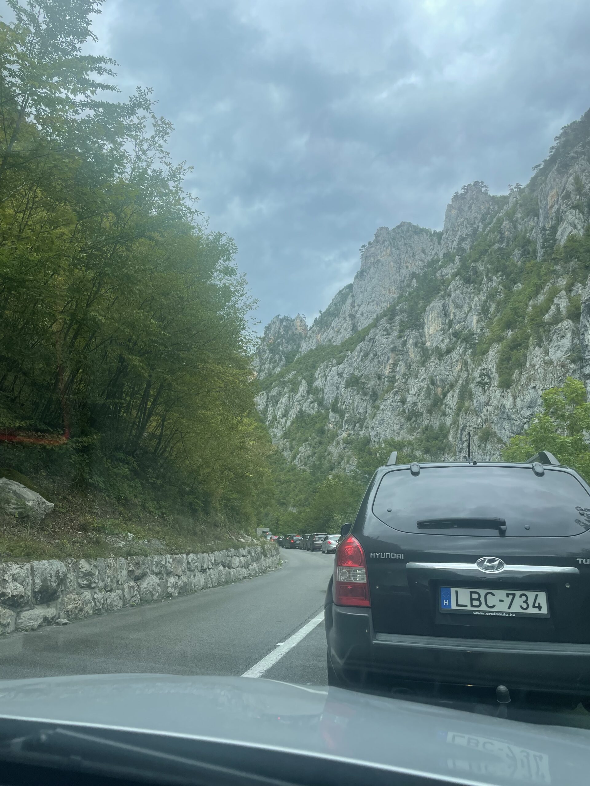 SEPTEMBARSKE GUŽVE: Kolona duga 48 km na graničnom prelazu JABUKA&hellip;