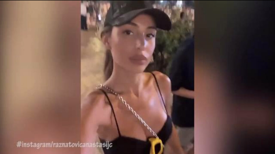 ANASTASIJA RAŽNATOVIĆ BODRILA DEČKA GUDELJA: Pevačica navijala na stadionu u Španiji, a evo u kakvom IZDANJU se pojavila (VIDEO)