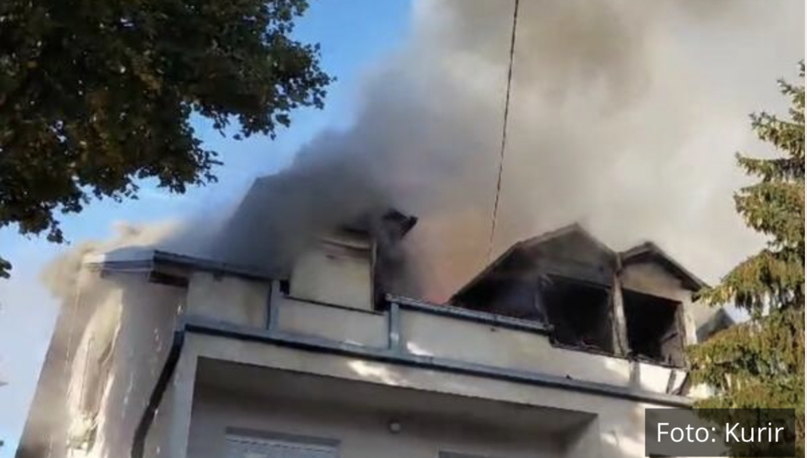 BESNI POŽAR U ŽARKOVU, VATROGASCI OD JUTROS U AKCIJI: Vatra planula u stambenoj zgradi, dimi se iz potkrovlja (VIDEO)