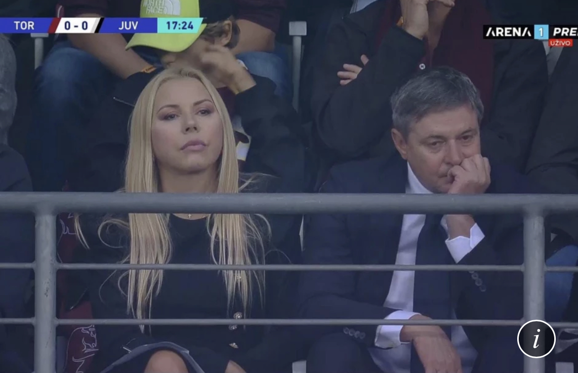 Kao da je želeo da poruči: Šta, bre, radiš Alegri sa Vlahovićem?! Piksi „uhvaćen“ na meču Juventusa i Torina /FOTO/