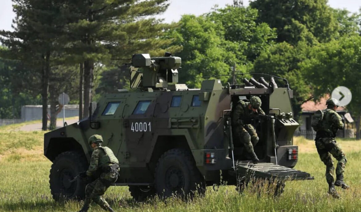 OVO JE PONOS NOVOG SADA! Zoran, Maja, Dragan i Emilija su budući vojnici, a evo šta je presudilo da obuku uniformu￼
