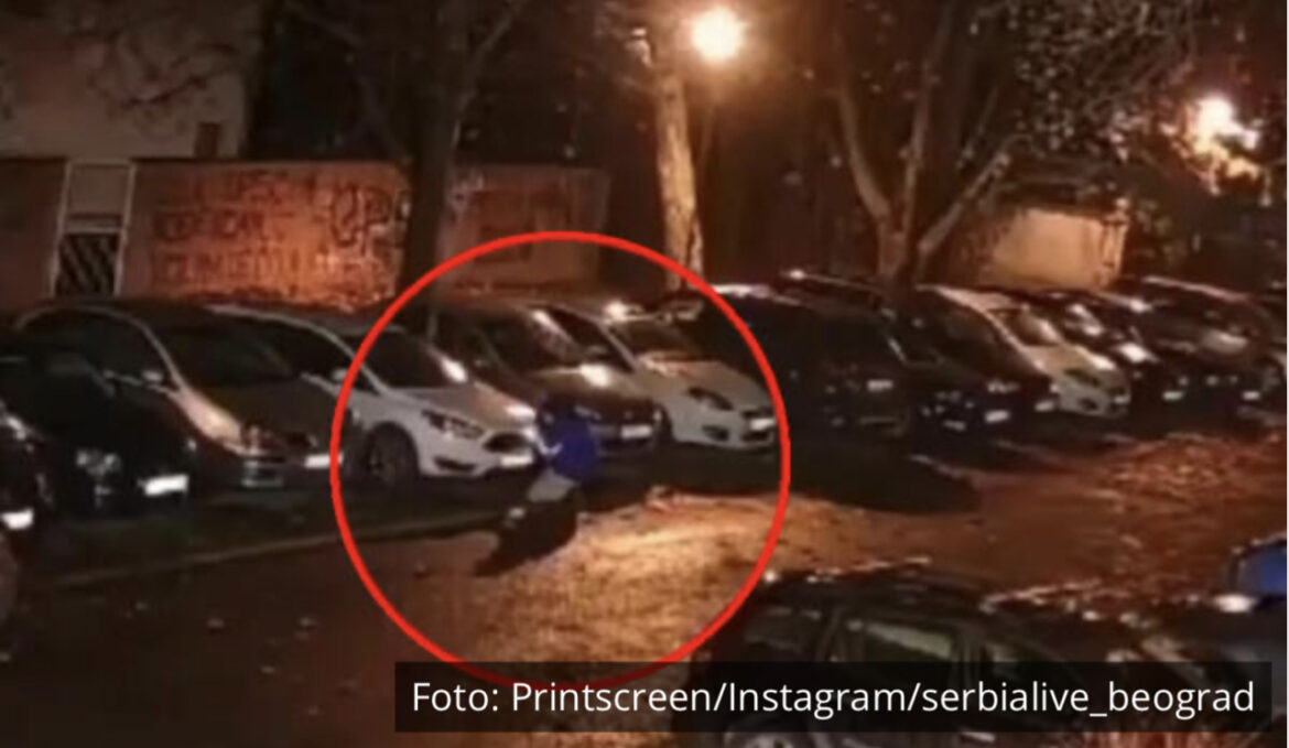 SNIMAK MLADIĆA IZ ZEMUNA RAZBESNEO SVE: Stavio kapuljaču pa prišao belom automobilu, usledio haos! „A ZAŠTO? ŠTA MU OVO ZNAČI?“