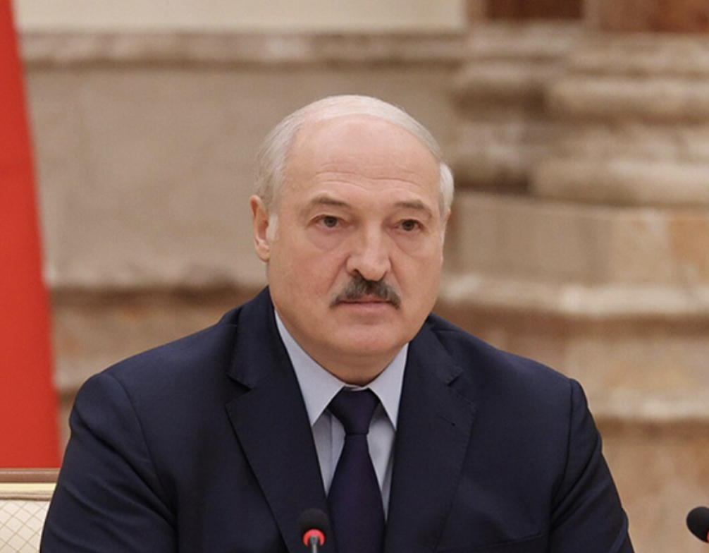 Oglasio se Lukašenko nakon pobune u Rusiji: Vojska Belorusije u stanju pune borbene gotovosti￼