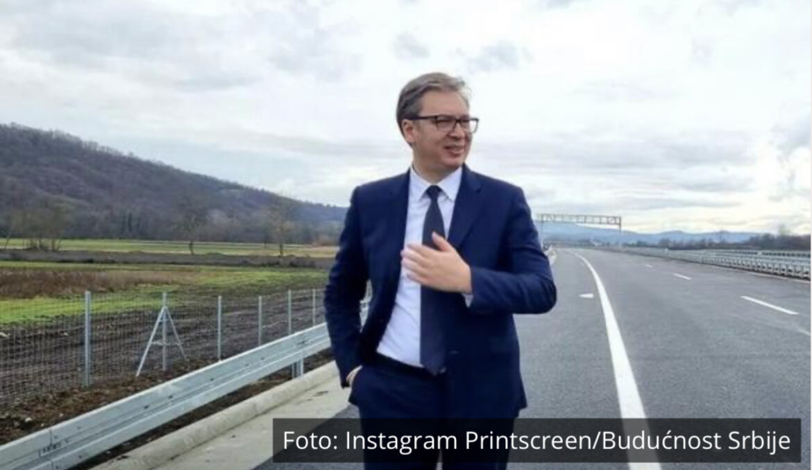 Predsednik Vučić večeras gostuje na TV Pink! Tačno u 21 čas obratiće se građanima