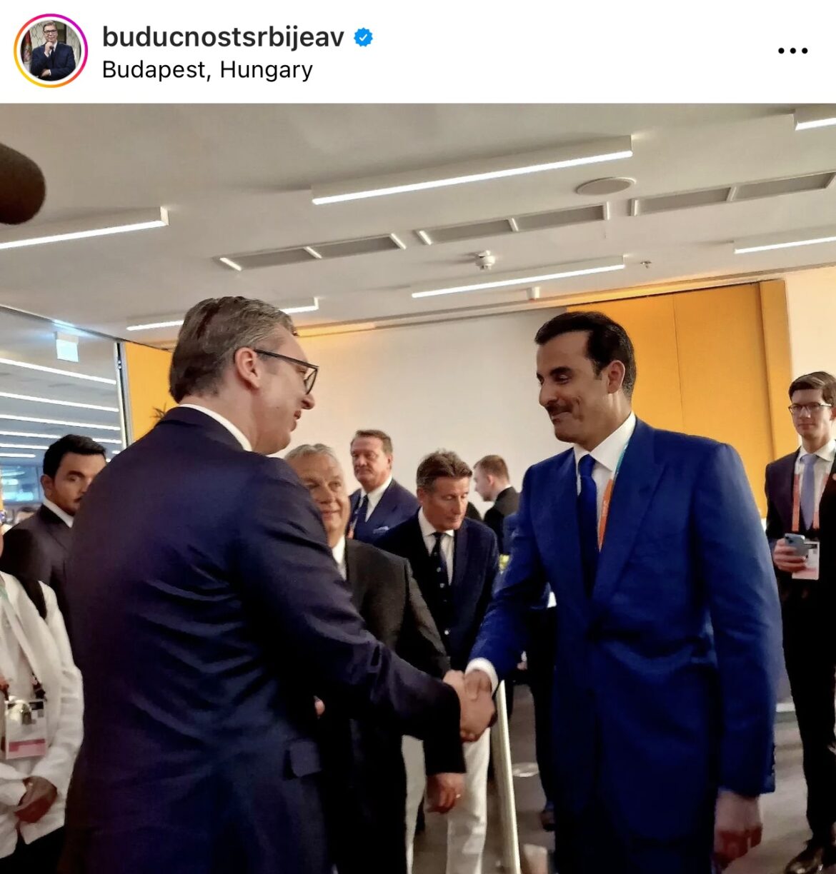 SRDAČAN I KRATAK SUSRET: Predsednik Vučić pozvao katarskog šeika Tamima da poseti Srbiju