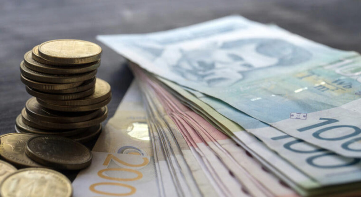 OVO SU VREDNOSTI PO KOJIM MENJAČNICE PRODAJU VALUTE: Narodna banka Srbije objavila današnji kurs evra 