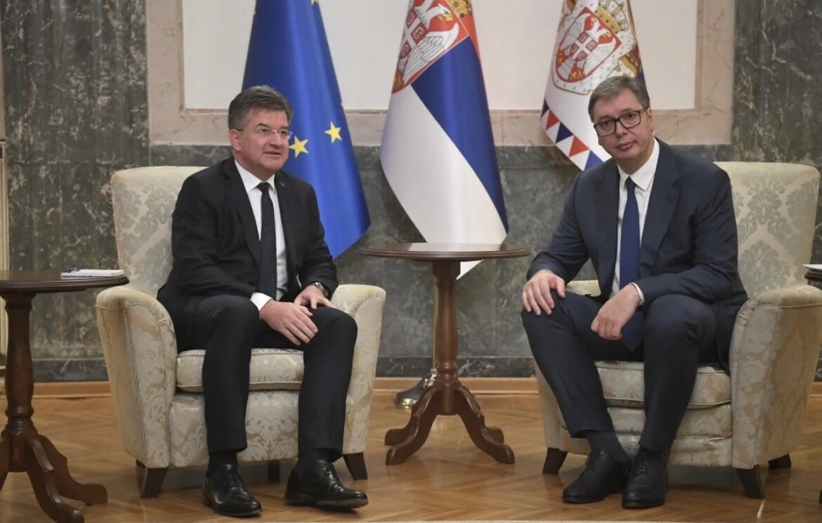 SASTANAK VUČIĆA I LAJČAKA TRAJAO VIŠE OD DVA SATA! Predsednik Srbije: Veoma sam zabrinut zbog razvoja događaja na KiM 