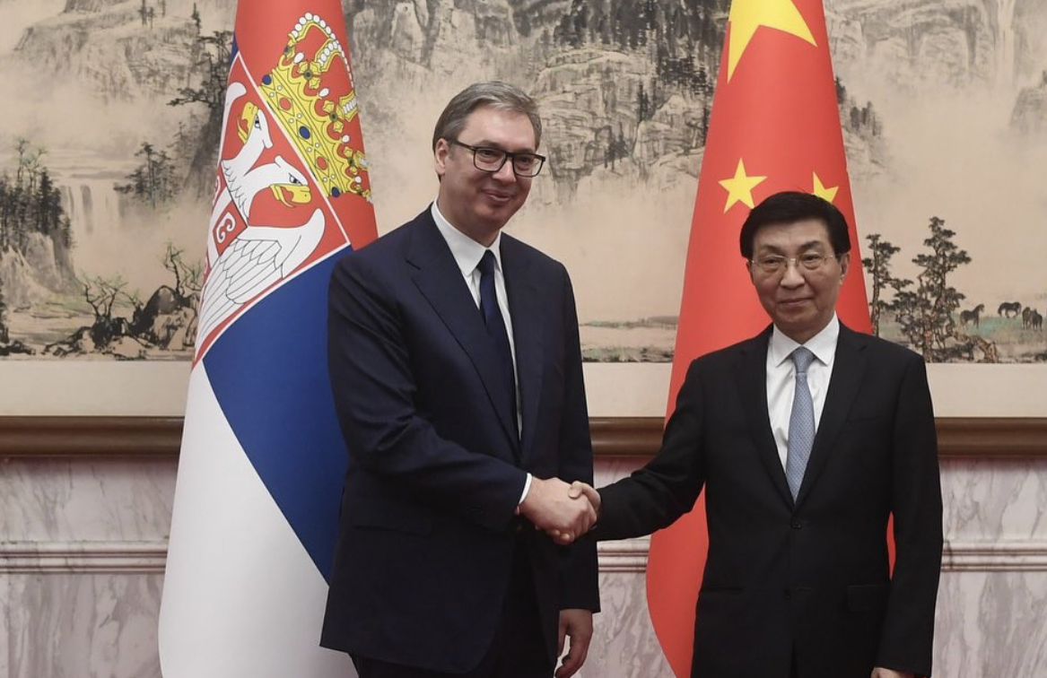 „U KINI SE ZAISTA OSEĆAM KAO KOD KUĆE“ Poruka predsednika Srbije iz Pekinga posle sastanka sa Vangom Huningom (FOTO)