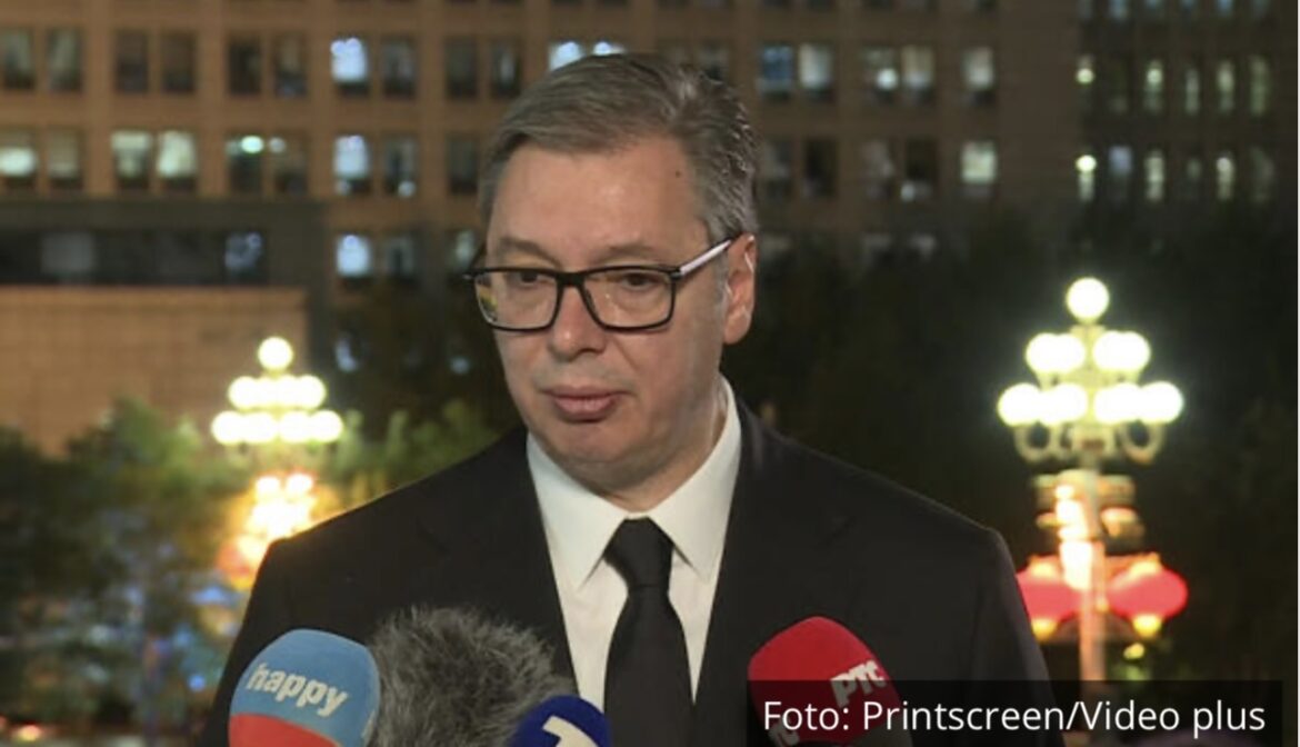 UŽIVO PREDSEDNIK VUČIĆ SE OBRAĆA IZ KINE: „Sastanak sa Si Đinpingom je velika privilegija i čast, dobro smo se spremili“