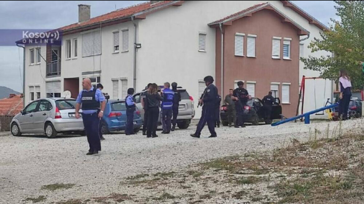 KOSOVSKA POLICIJA PRETRESLA KUĆE TOLIĆA I MAKSIMOVIĆA UHAPŠENIH U BANJSKOJ: Pretresali i stanove na više lokacija 