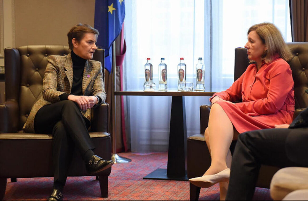 RAZGOVORI O VAŽNIM TEMAMA! Premijerka Brnabić na sastanku sa komesarkom EU: Upoznala sam je sa svim reformama koje sprovodimo FOTO 