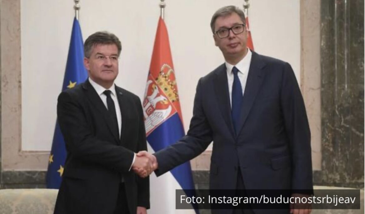 „SRBIJA JE UVEK SPREMNA NA DIJALOG“ Predsednik Vučić posle sastanka sa Lajčakom: Naša zemlja se zalaže za mir i stabilnost