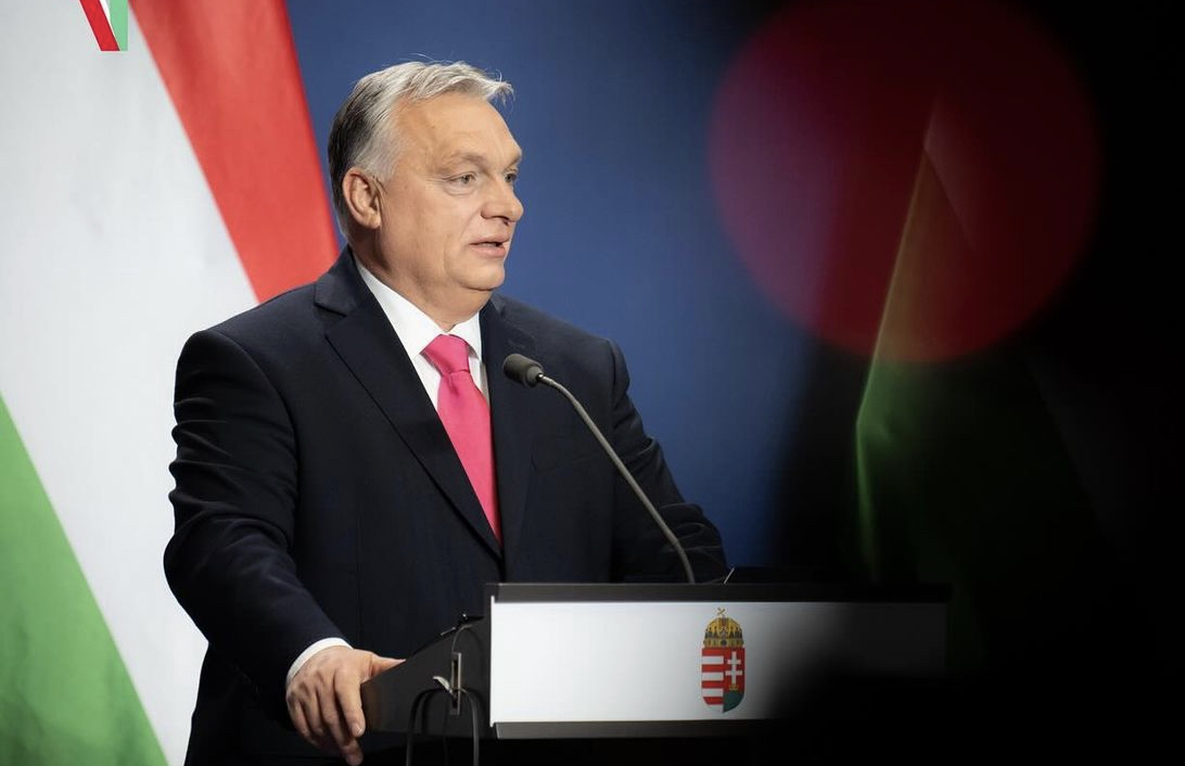 ORBANU ODUZIMAJU ŠEFOVANJE EVROPSKIM SAVETOM? Evroposlanik pokrenuo peticiju, traži uvođenje ZABRANE Mađarskoj „SAD IL’ NIKAD“