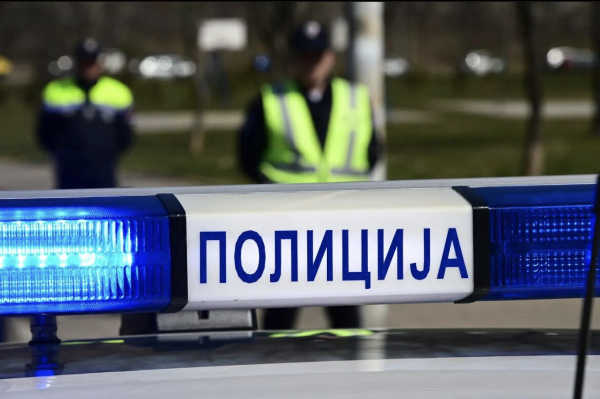 AUTOMOBIL SMRSKAN Težak sudar u Mladenovcu (FOTO, VIDEO)